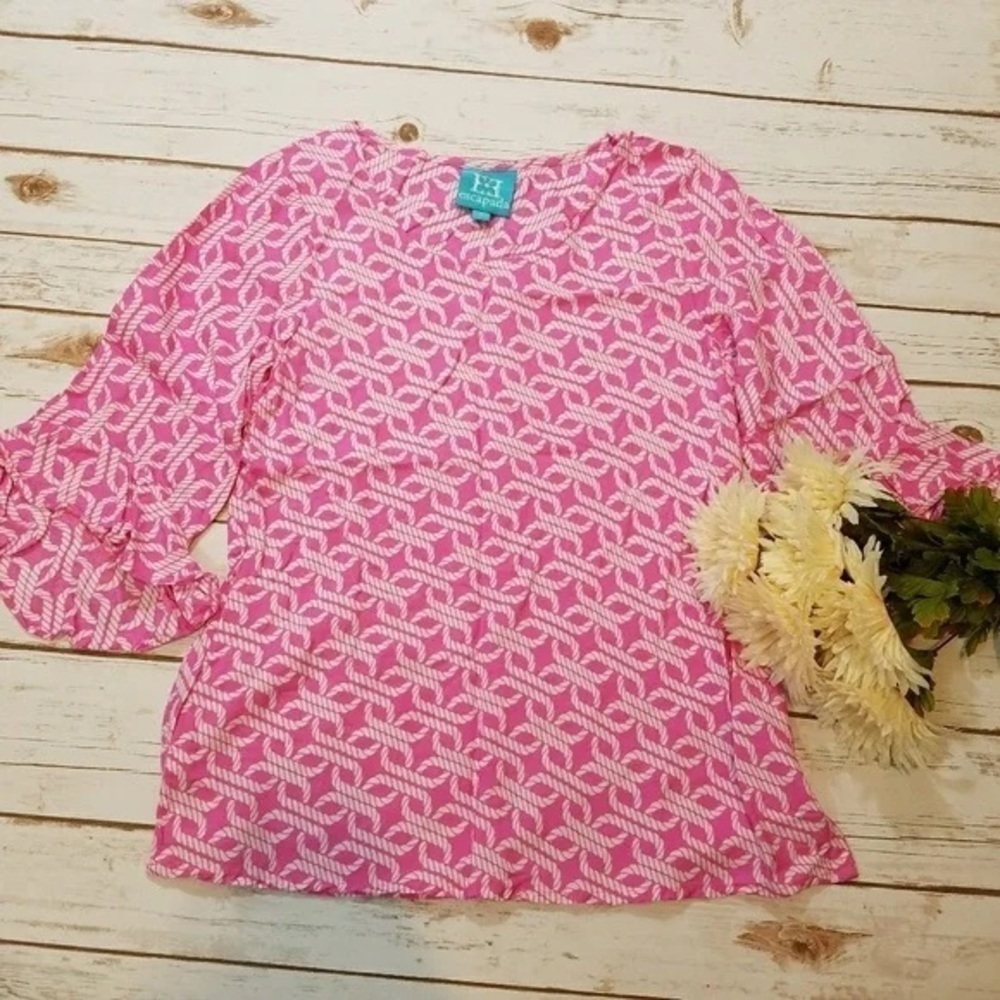 escapada 
3/4 Ruffle Sleeve Susan Top